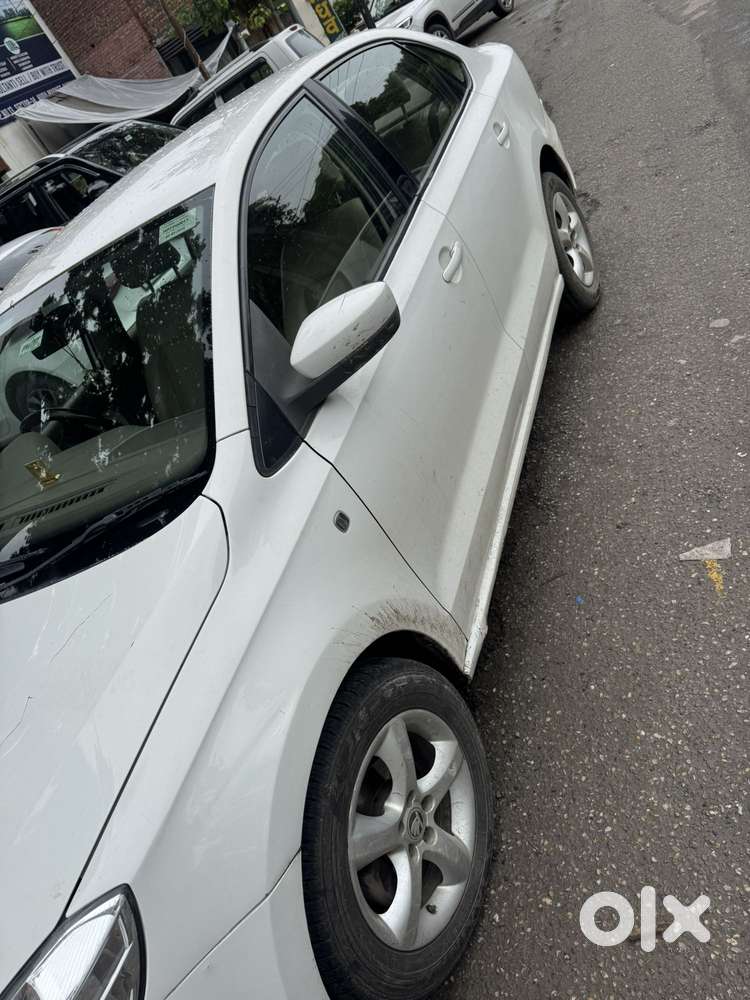 Skoda Rapid 1.6 Mpi Ambition With Alloy Wheel, 2015, Diesel