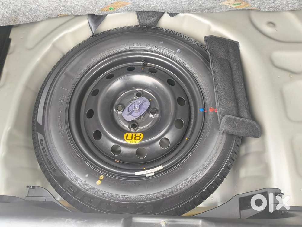 Maruti Suzuki Swift Vvt Zxi, 2022, Petrol
