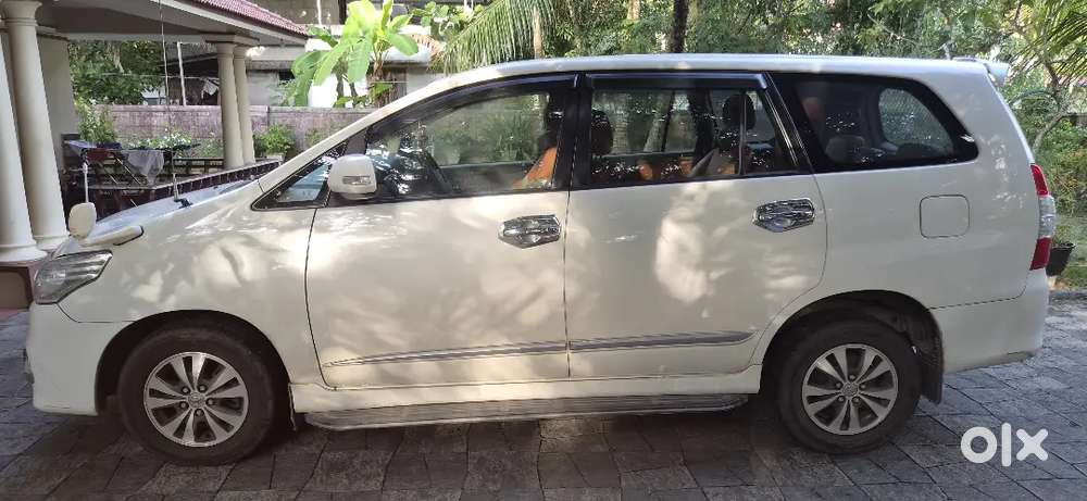 Toyota Innova 2.5 Ev 2015