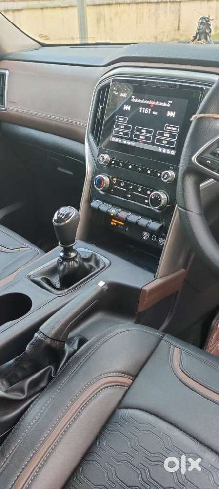 Mahindra Scorpio N Z4 Petrol Mt 7 Str, 2024, Petrol