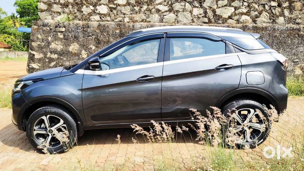 Tata Nexon 1.2 Revotron Xza Plus (o) Amt, 2022, Petrol