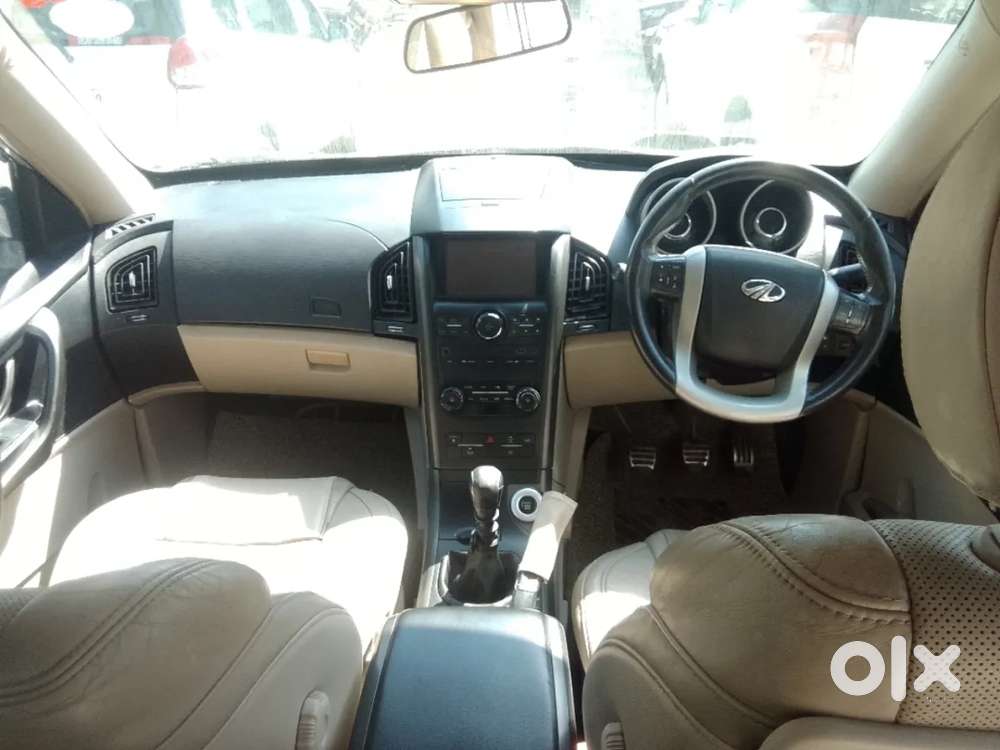 Mahindra Xuv500 At W10 Fwd, 2016, Diesel