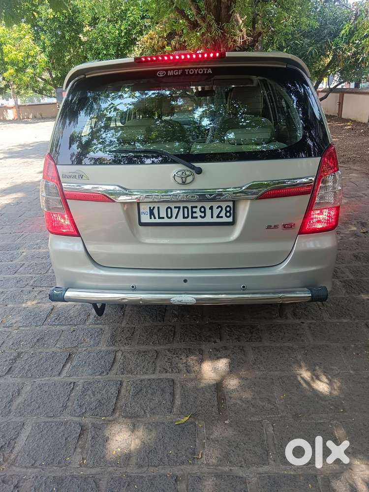 Toyota Innova [2013-2016] 2.5 G4 8 Str, 2014, Diesel