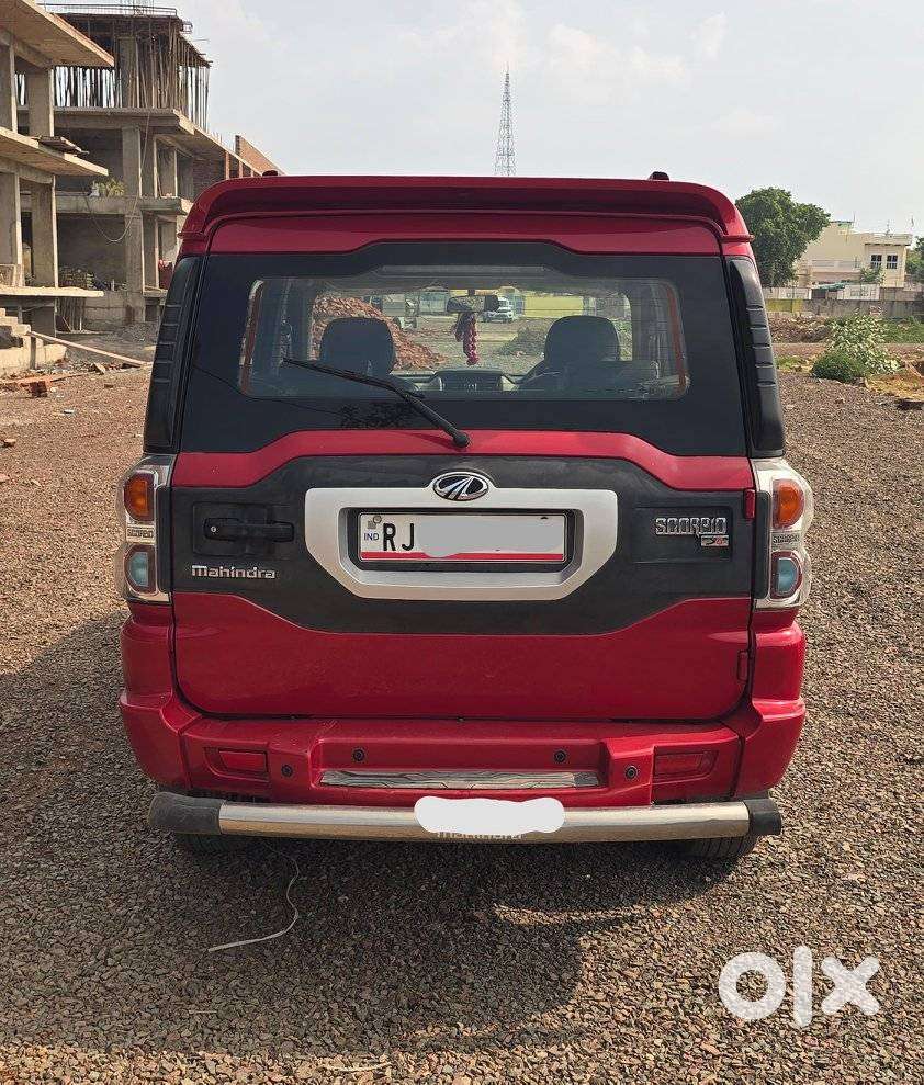 Mahindra Scorpio S8, 2014, Diesel