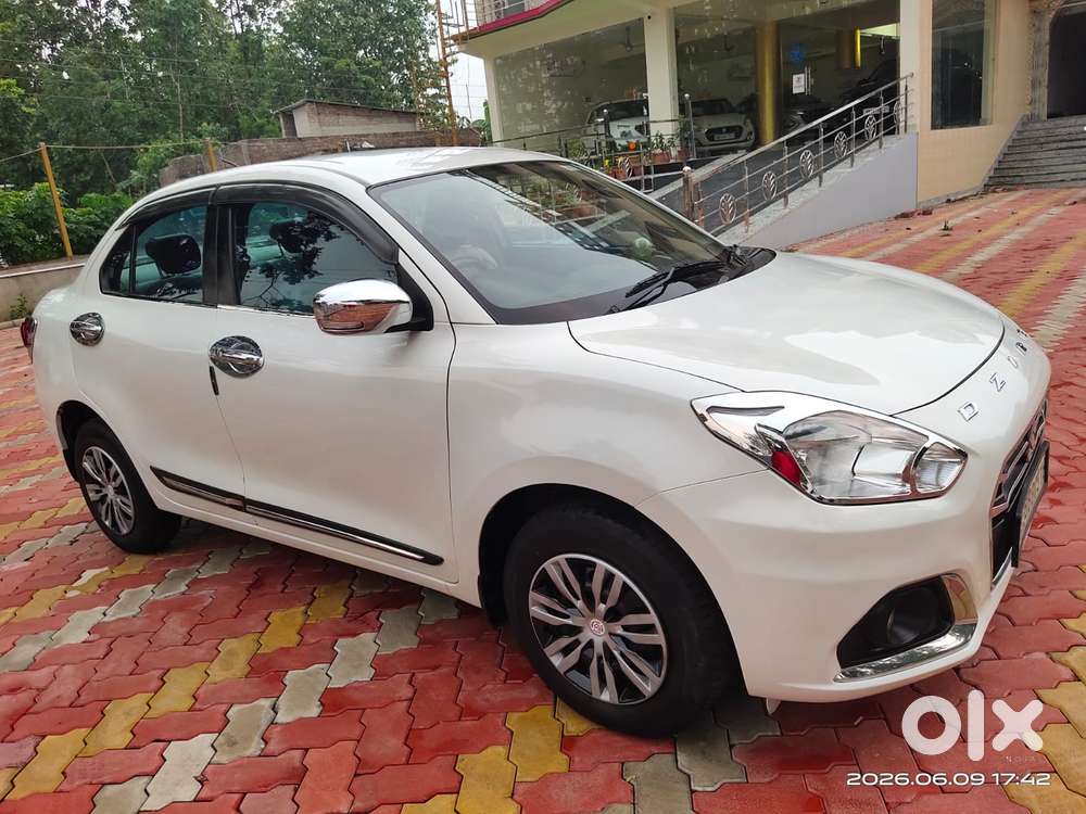 Maruti Suzuki Dzire 1.2 Vxi, 2023, Petrol