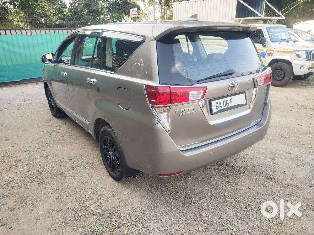 Toyota Innova Crysta 2.4 G Plus Mt 8 Str, 2017, Diesel