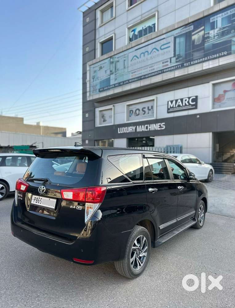 Toyota Innova Crysta 2.4 G Mt, 2025, Diesel