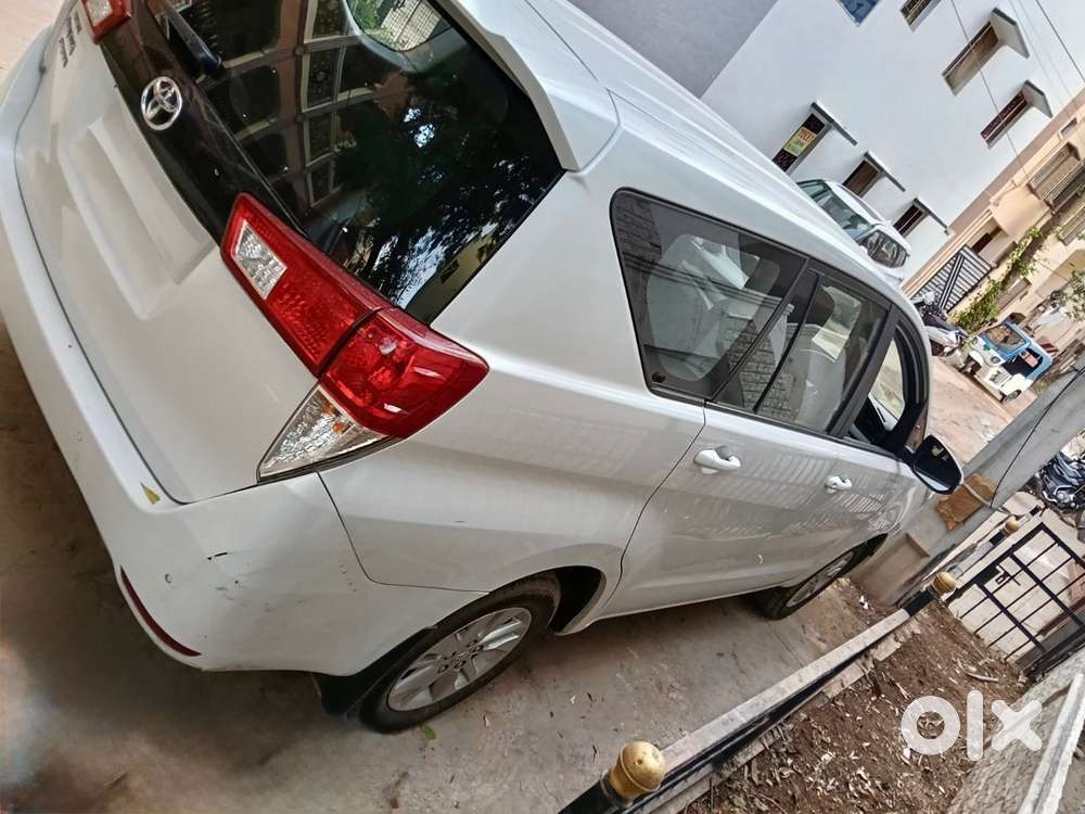 Toyota Innova Crysta 2023