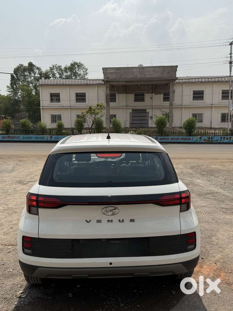 Hyundai Venue E 1.2 Petrol, 2025, Petrol