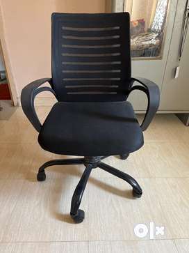 Olx on sale old chair