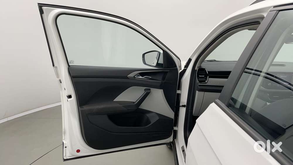 Skoda Kushaq 1.0 Tsi Ambition, 2023, Petrol