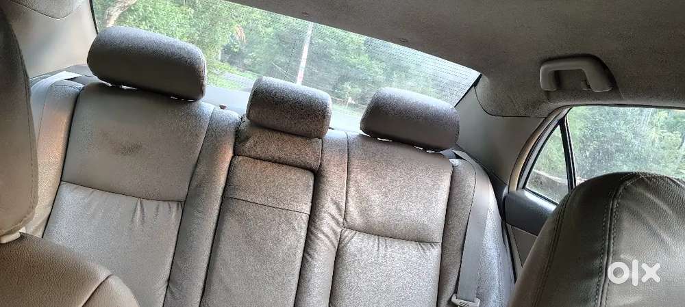Toyota Corolla Altis 2010 Petrol Well Maintained