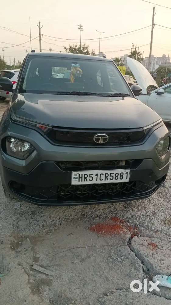 Tata Punch 1.2 Revotron 2025
