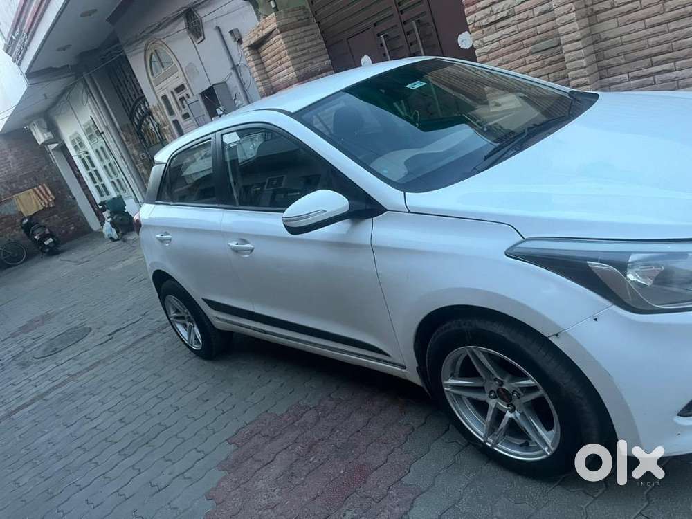 Hyundai I20 2015 Diesel 110000 Km Driven