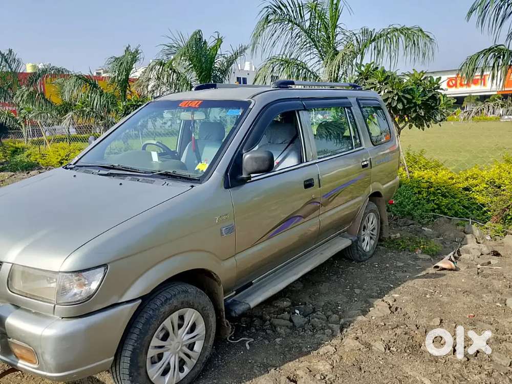 गाड़ी बेचना है मात्र 250000 टवेरा