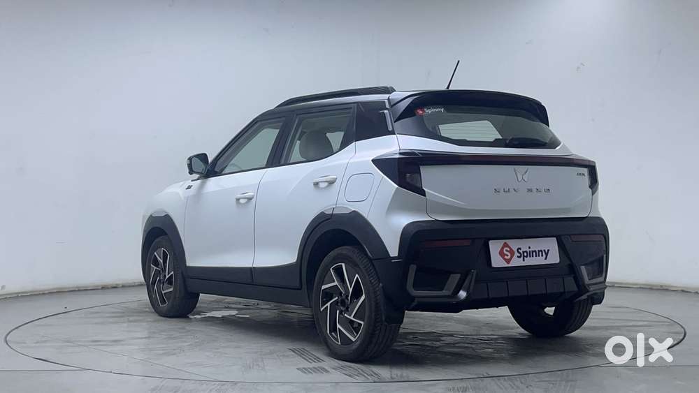 Mahindra Xuv 3xo Ax7l 1.2 Petrol At (pg), 2024, Petrol