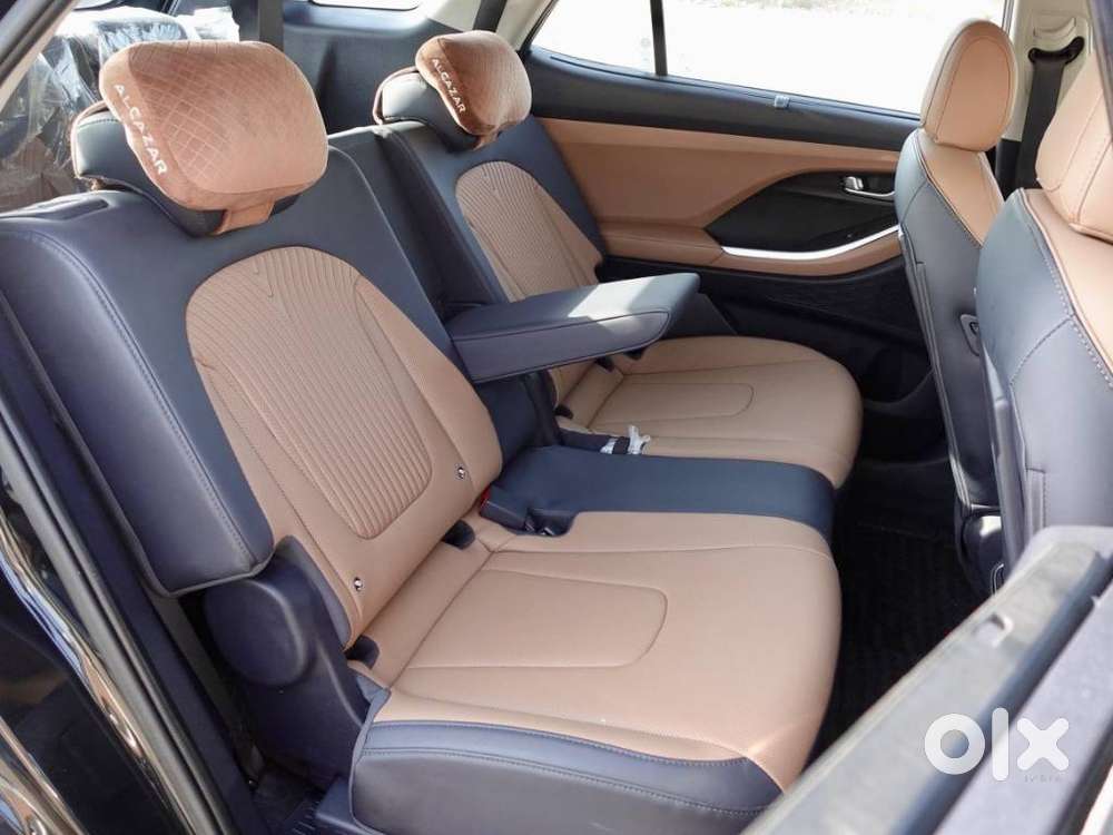 Hyundai Alcazar Signature 1.5 Petrol Dct 7str, 2025, Petrol