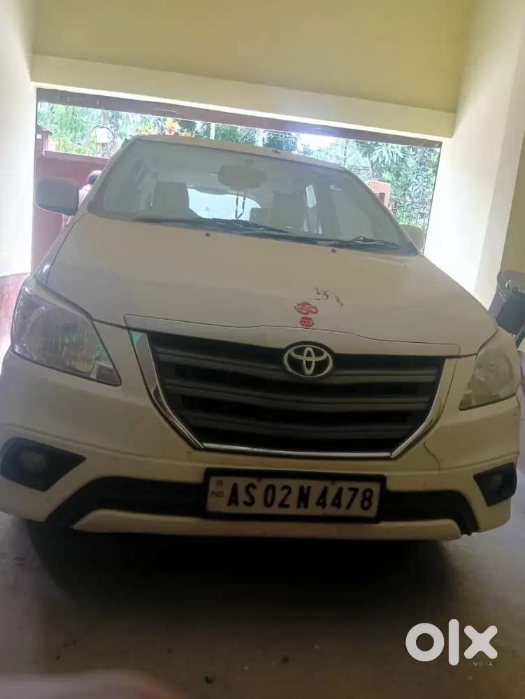 Toyota Innova 2015