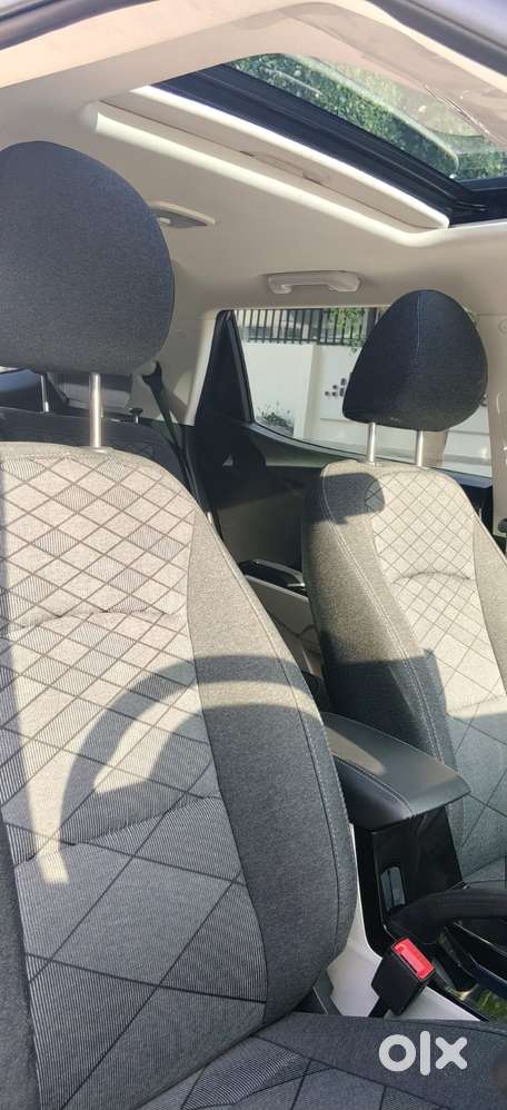 Mahindra Xuv 3xo Mx3, 2024, Petrol