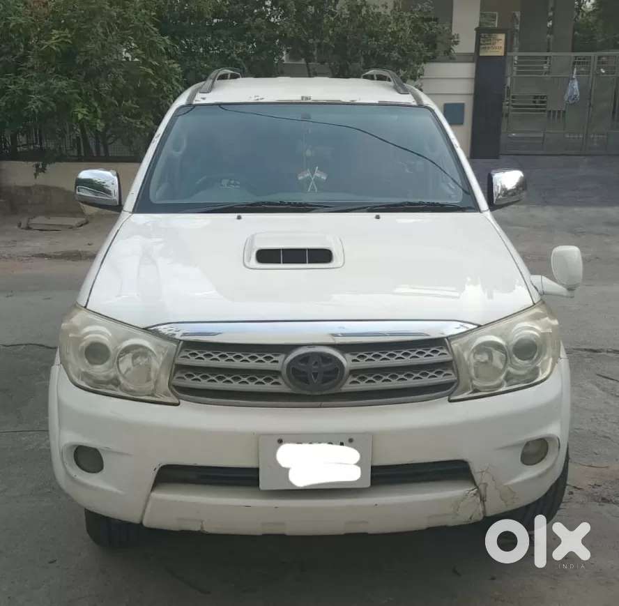 Toyota Fortuner, 2010, Diesel