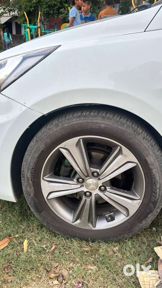 Hyundai Fluidic Verna 2012