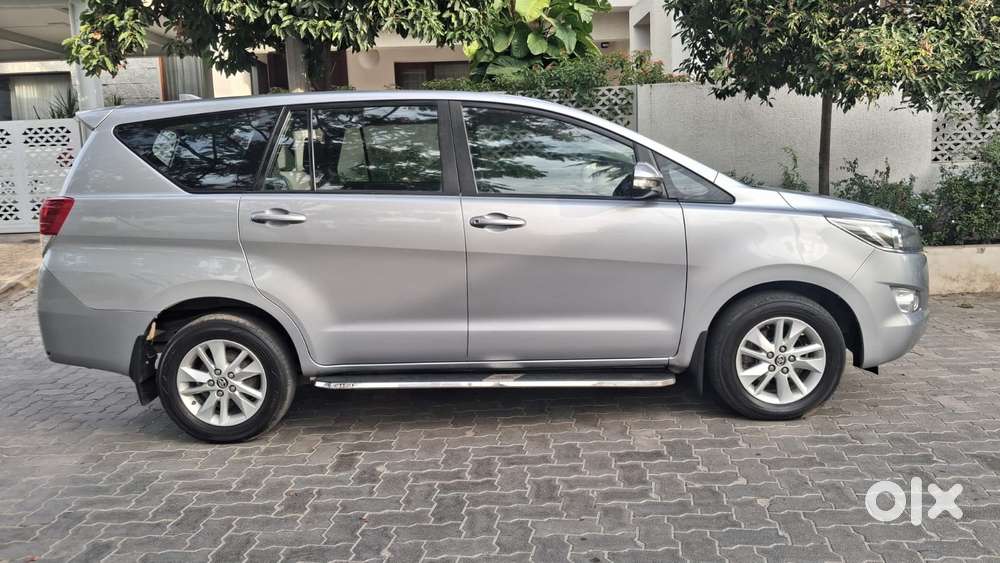 Toyota Innova Crysta 2.4 G Mt 7 Str, 2016, Diesel