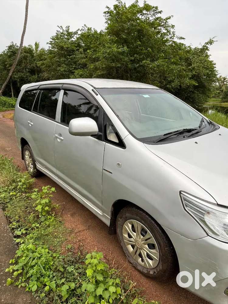 Toyota Innova Diesel 2012 7-seater