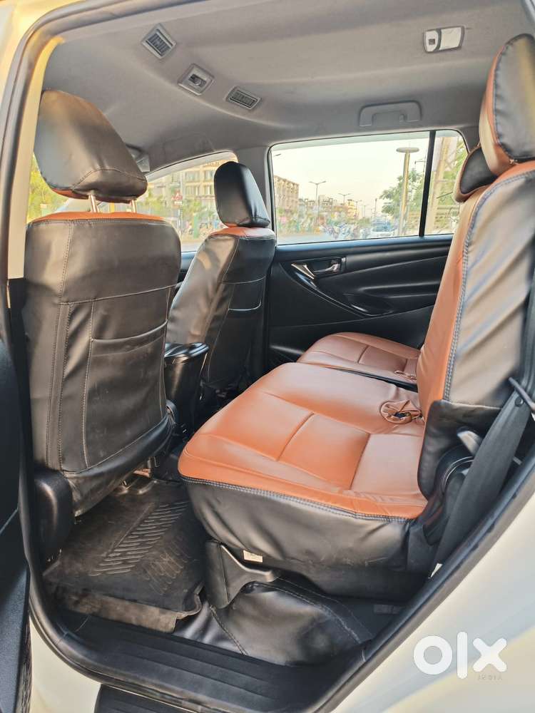 Toyota Innova Crysta 2.4 G Mt, 2023, Diesel