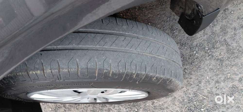 Maruti Suzuki Swift 1.2 Lxi (o), 2017, Petrol