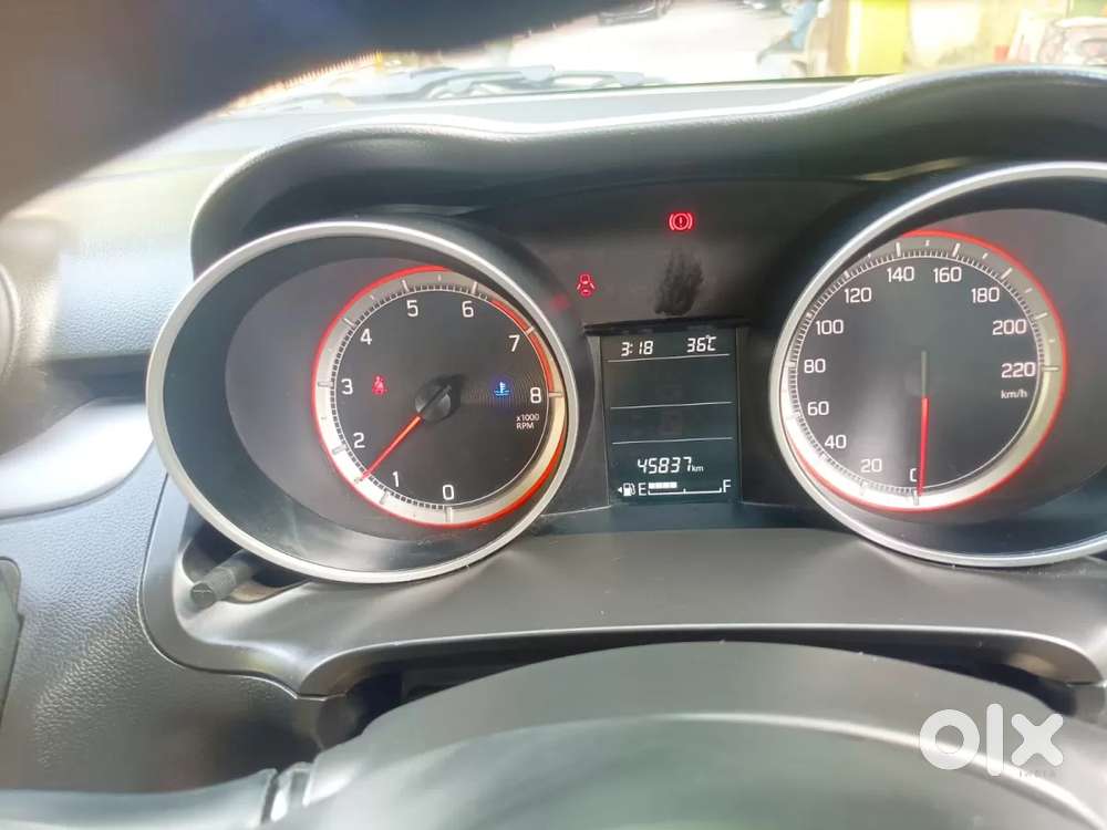 Maruti Suzuki Swift 1.3 Zxi, 2022, Petrol
