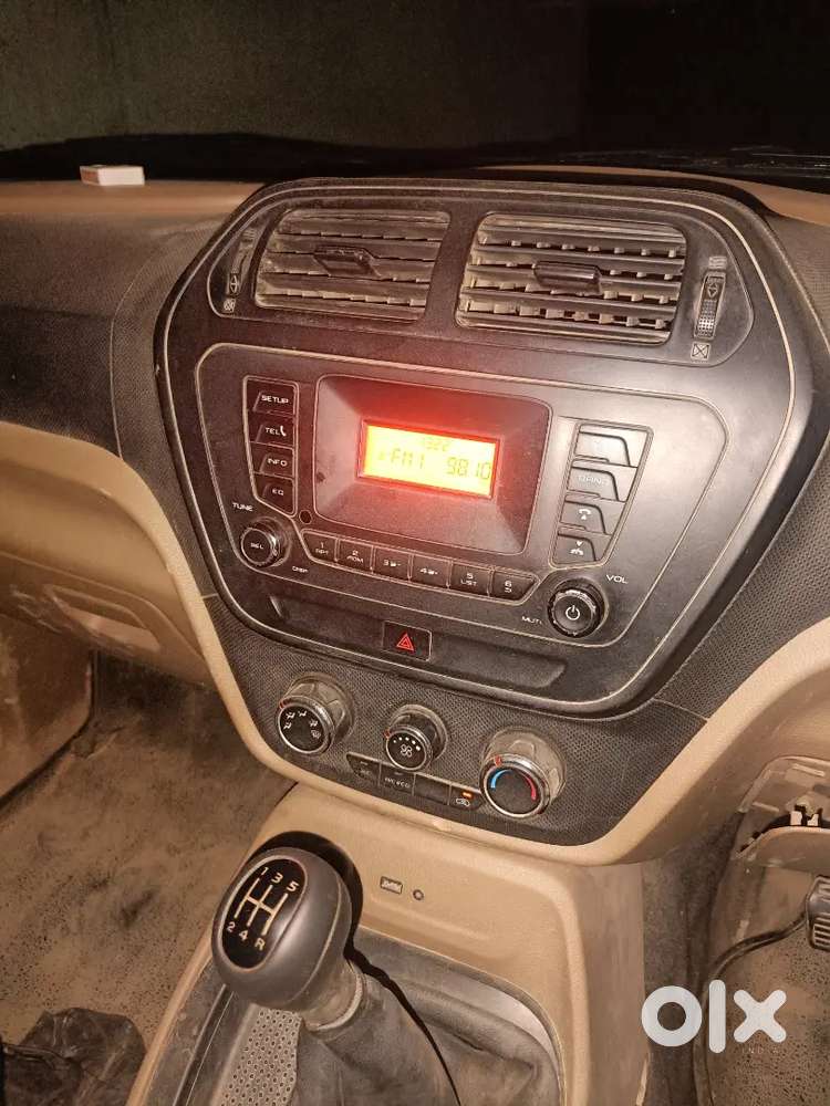 Mahindra Tuv 300 T6 Plus 29 Dec 2016