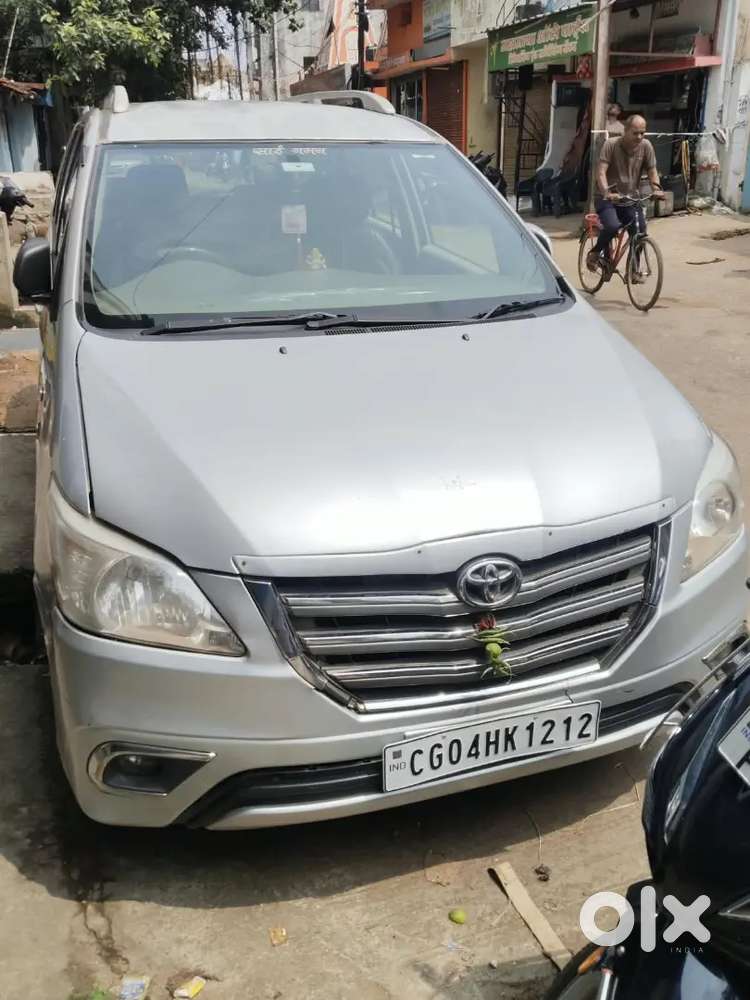 Toyota Innova Diesel 2014