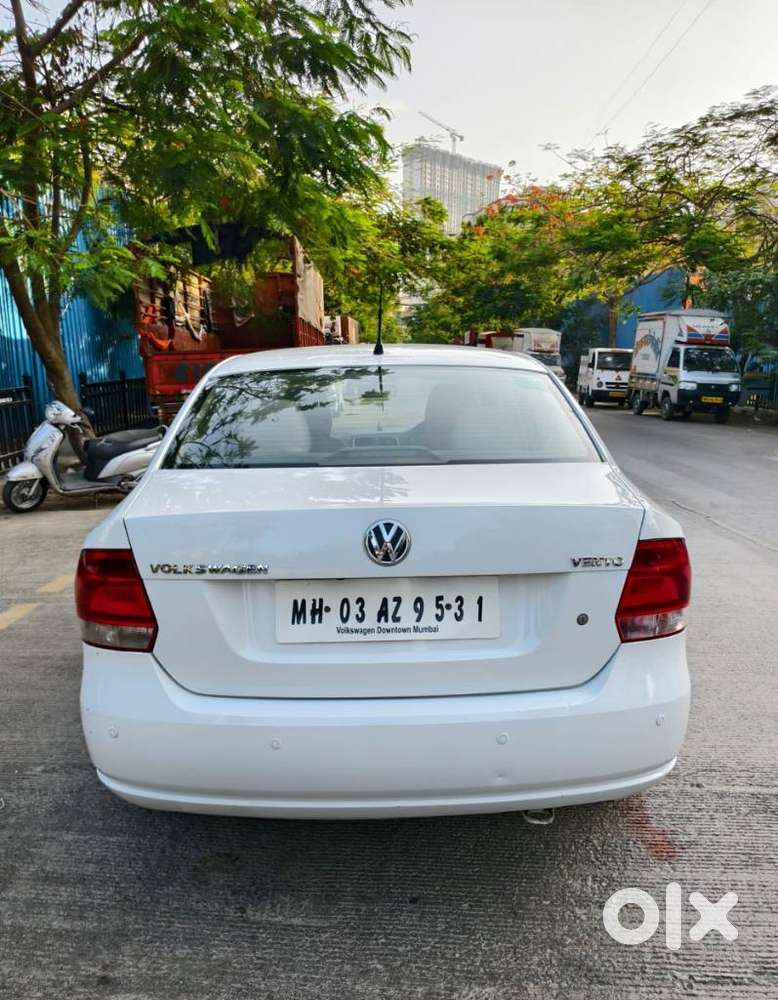 Volkswagen Vento 2010-2013 Petrol Highline, 2011, Petrol