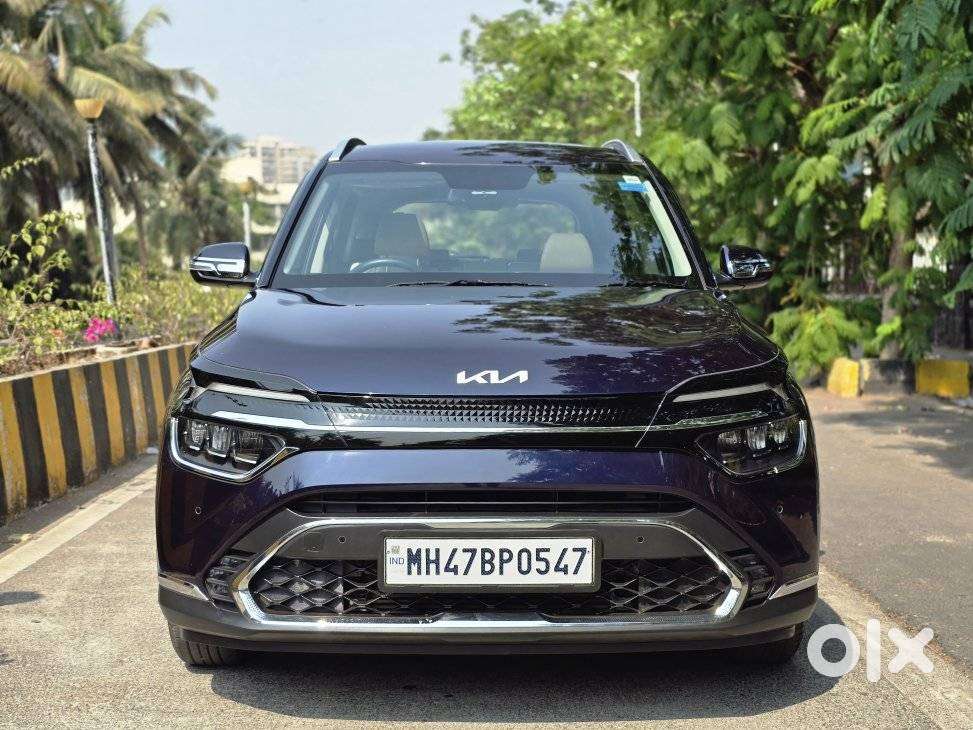 Kia Carens Luxury (o)1.5 Turbo Petrol Dct 7 Str, 2023, Petrol