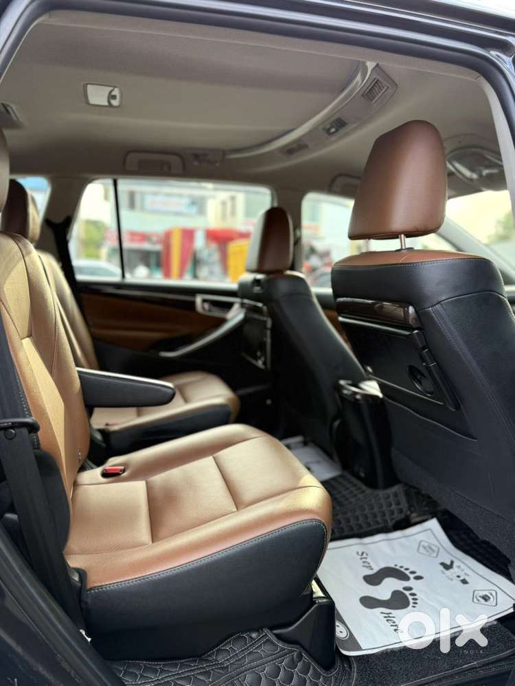 Toyota Innova Crysta [2020-ongoing] 2.4 Zx 7 Str, 2022, Diesel