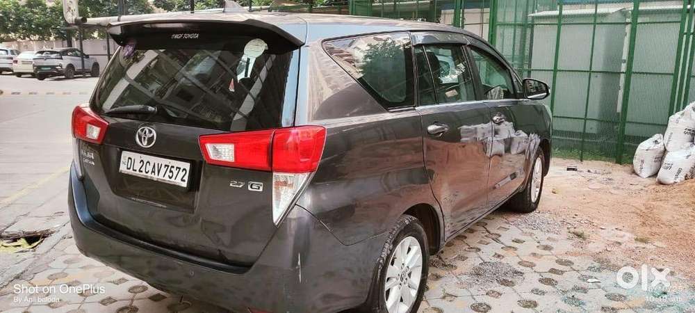 Toyota Innova Crysta 2017 Petrol Well Maintained