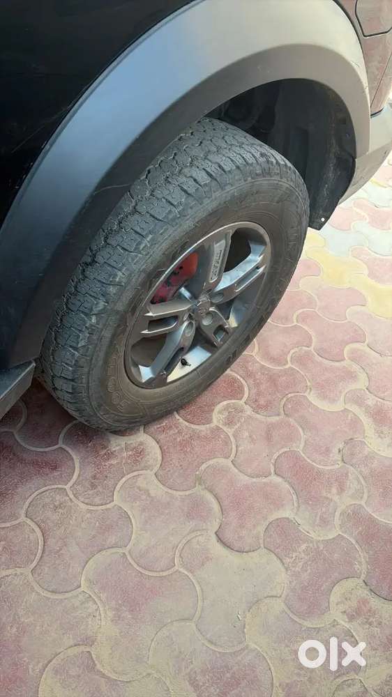 265000 Thar 2023 Modal 2nd Owner Hai 38200 Ki 37 Emi Bhi Hai.