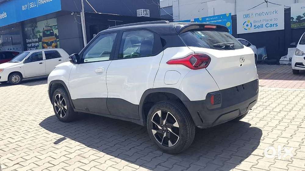 Tata Punch 1.2 Revotron Creative Amt Dual Tone, 2023, Petrol