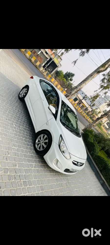 Hyundai Verna 2012 Diesel 102000 Km Driven