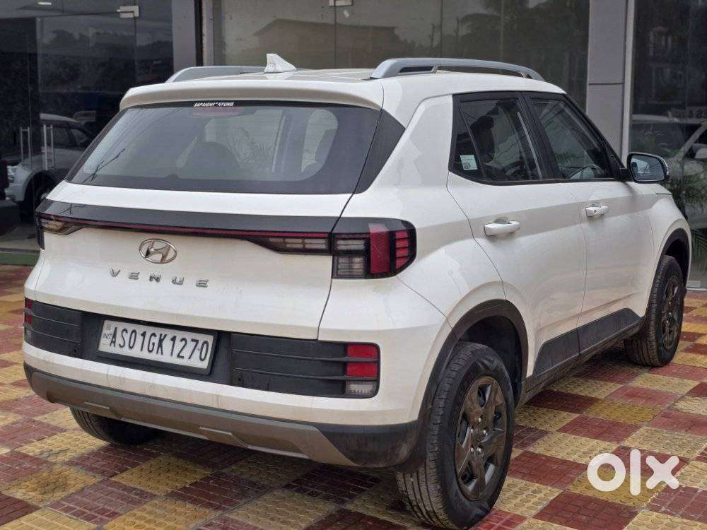 Hyundai Venue 1.2 S (o), 2025, Petrol