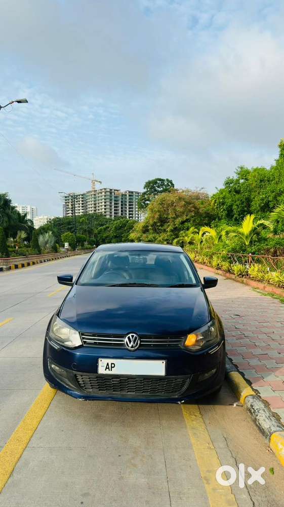 Volkswagen Polo Petrol Manual 2014