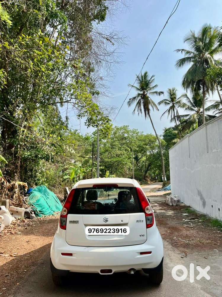 Maruti Suzuki Ritz 2013 Petrol Well Maintained