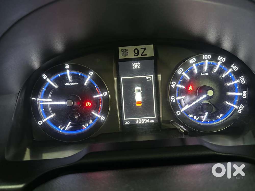 Toyota Innova Crysta 2.4 V, 2025, Diesel
