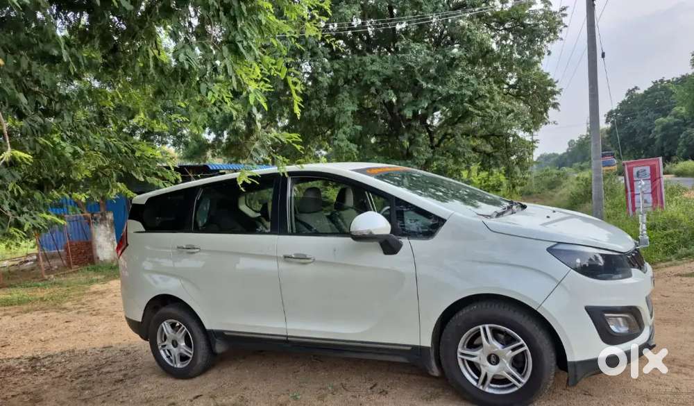 Mahindra Marazzo 2018