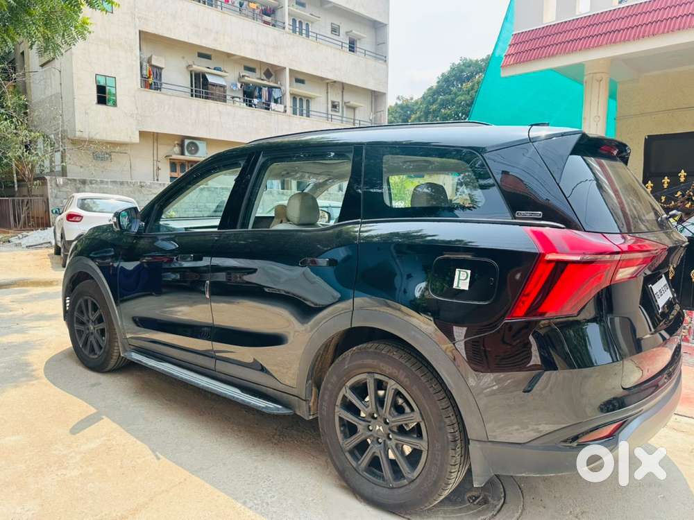 Urgent Sell: 1.5yr Old Mahindra Xuv700 Ax7l