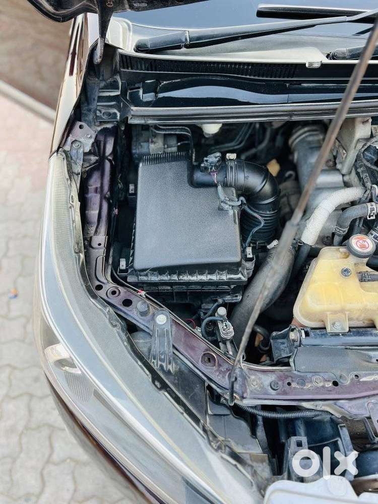 Toyota Innova Crysta 2.4 V 7 Str, 2017, Diesel