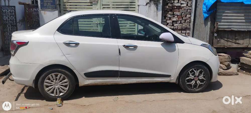 Hyundai Xcent 2017 Diesel 80000 Km Driven