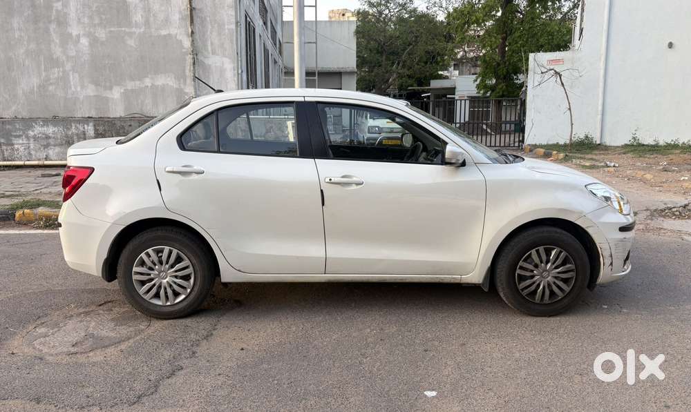 Maruti Suzuki Dzire 1.2 Vxi, 2021, Petrol