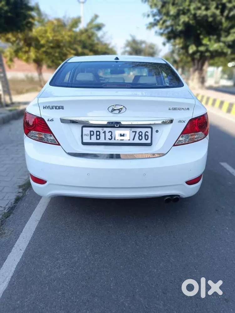 Hyundai Verna 2012