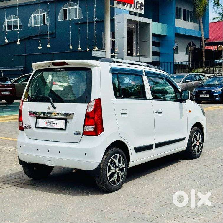 Maruti Suzuki Wagon R Vxi Amt1.2, 2018, Petrol